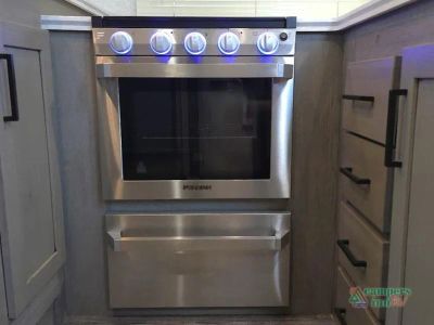 2020 Keystone Raptor — photo 25 view