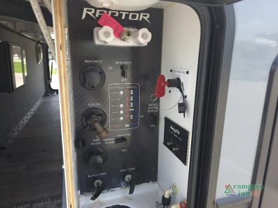 2020 Keystone Raptor — photo 12 view