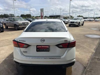 2023 Nissan Altima - Photo 3
