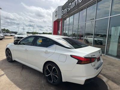 2023 Nissan Altima - Photo 2