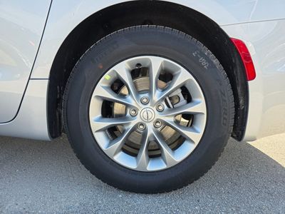 2026 Chrysler Pacifica - Photo 6