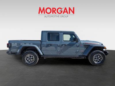 2026 Jeep Gladiator — side profile view