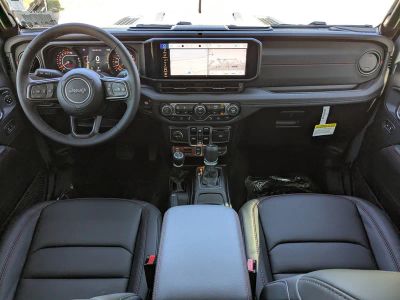 2026 Jeep Gladiator — photo 15 view