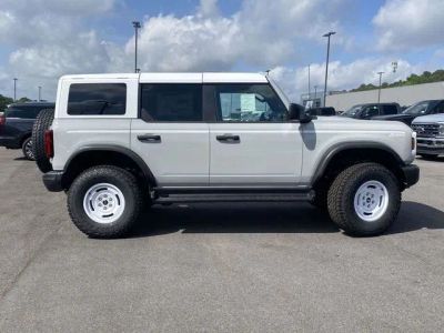 2026 Ford Bronco - Photo 2