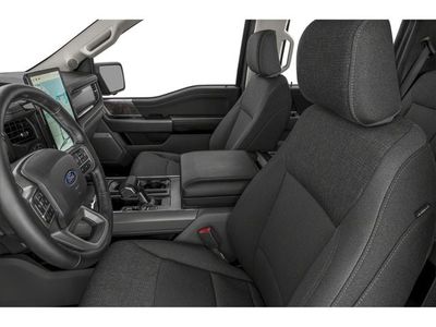 2025 Ford F-150 Lightning - Photo 2