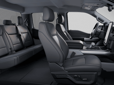 2025 Ford F-150 Lightning - Photo 18