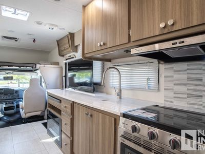 2026 Coachmen Freelander - Photo 17