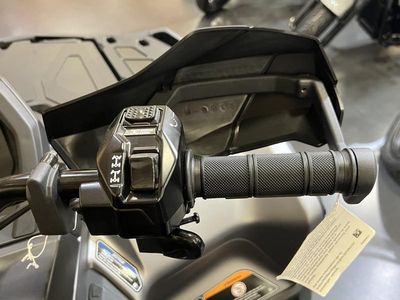 2026 Can-Am Outlander MAX XT 850 - Photo 10
