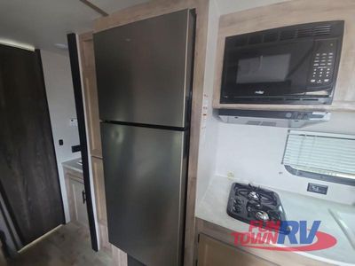 2023 Gulf Stream RV Kingsport Ultra Lite - Photo 22
