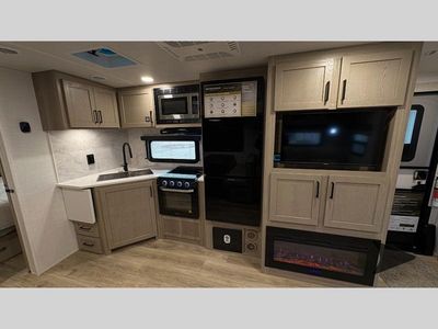 2026 Forest River RV Rockwood Ultra Lite - Photo 35