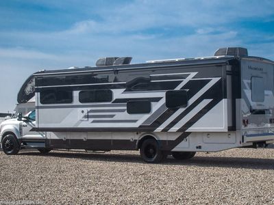 2026 Thor Motor Coach Magnitude Grand - Photo 2