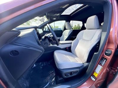 2023 Lexus RX - Photo 19