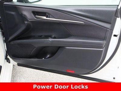 2025 Toyota Camry FWD - Photo 34
