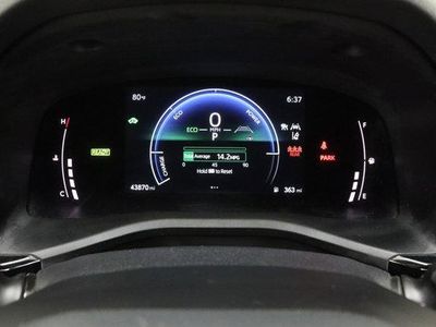 2025 Toyota Camry FWD - Photo 38