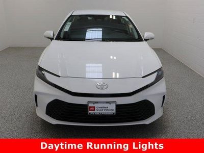 2025 Toyota Camry FWD - Photo 3