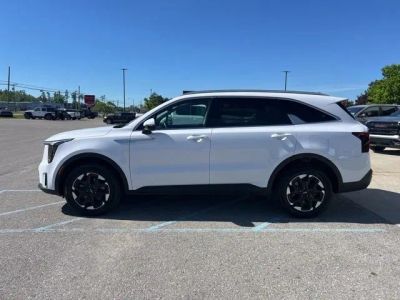 2024 Kia Sorento — side profile view