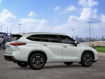 2026 Toyota Highlander - Photo 13