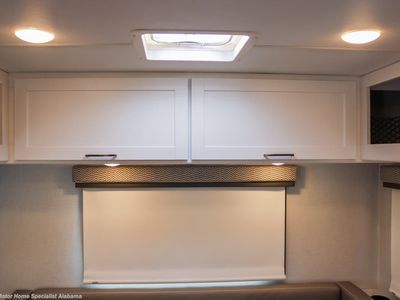 2026 Thor Motor Coach Geneva - Photo 14