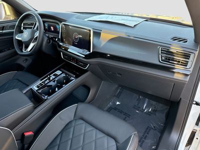 2026 Volkswagen Atlas Cross Sport — photo 14 view