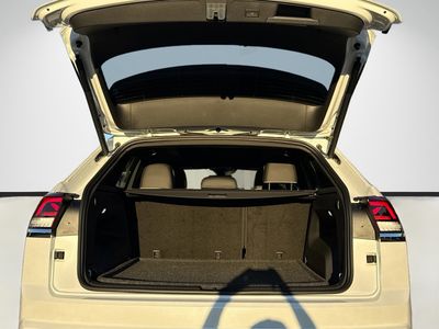 2026 Volkswagen Atlas Cross Sport — photo 12 view