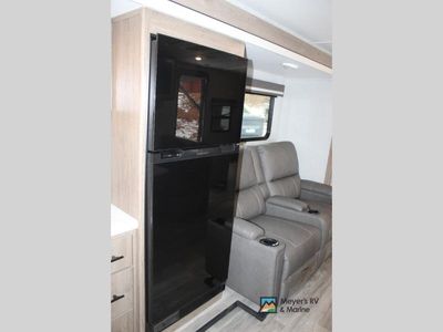 2023 Grand Design Imagine XLS - Photo 12