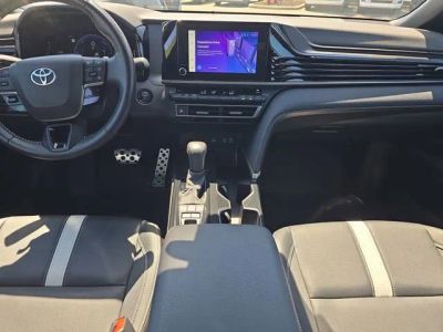 2025 Toyota Camry — photo 14 view
