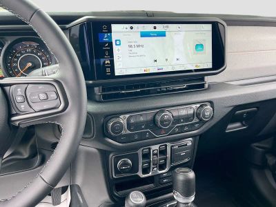 2026 Jeep Gladiator — photo 14 view