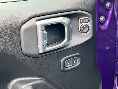 2026 Jeep Gladiator — photo 17 view