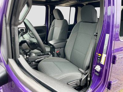 2026 Jeep Gladiator — photo 20 view