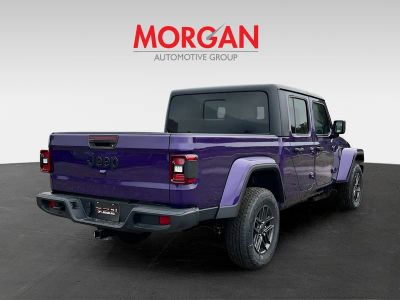 2026 Jeep Gladiator — photo 7 view