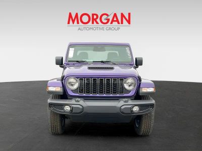 2026 Jeep Gladiator — side profile view