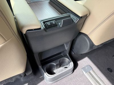 2024 Toyota Sienna - Photo 33