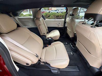 2024 Toyota Sienna - Photo 39