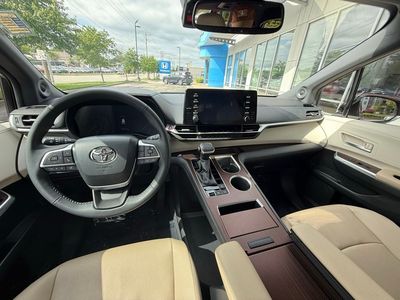 2024 Toyota Sienna - Photo 7