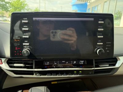 2024 Toyota Sienna - Photo 25