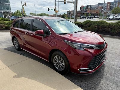2024 Toyota Sienna - Photo 3
