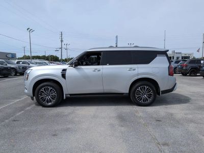 2025 Nissan Armada - Photo 2