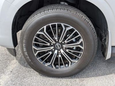 2025 Nissan Armada - Photo 9