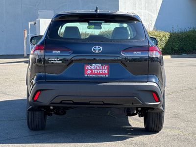 2026 Toyota Corolla Cross — photo 7 view