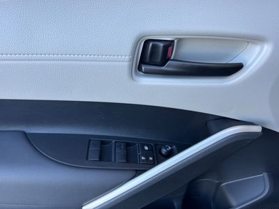 2026 Toyota Corolla Cross — photo 12 view