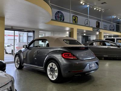 2019 Volkswagen Beetle Convertible - Photo 3
