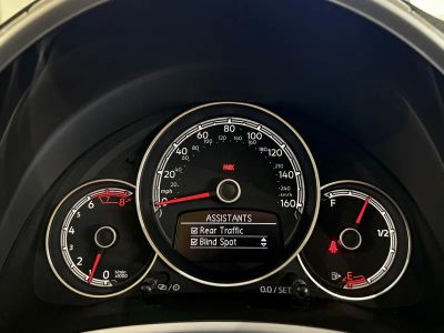 2019 Volkswagen Beetle Convertible - Photo 16