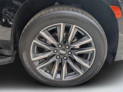 2023 Cadillac Escalade — photo 8 view