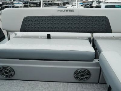 2025 Harris 230 Solstice - Photo 11
