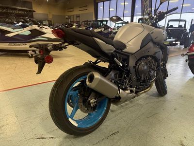 2025 Yamaha MT-10 - Photo 4