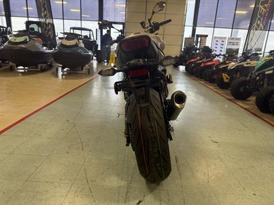 2025 Yamaha MT-10 - Photo 5