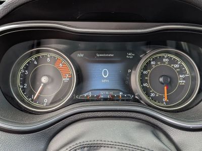2022 Jeep Cherokee - Photo 13