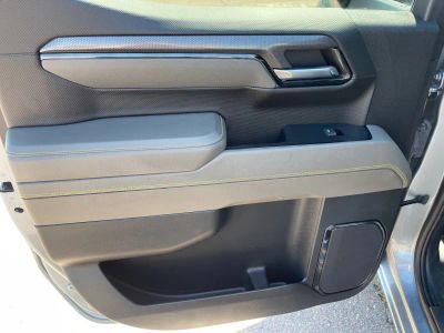 2023 Chevrolet Silverado 1500 — photo 14 view
