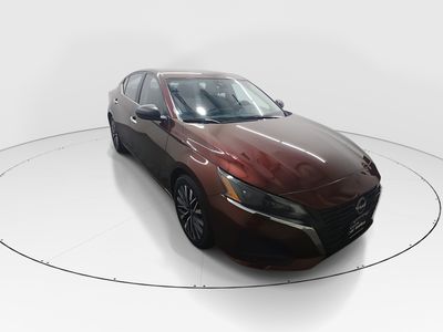 2024 Nissan Altima - Photo 1