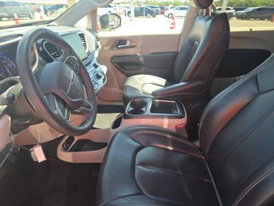 2023 Chrysler Pacifica - Photo 6